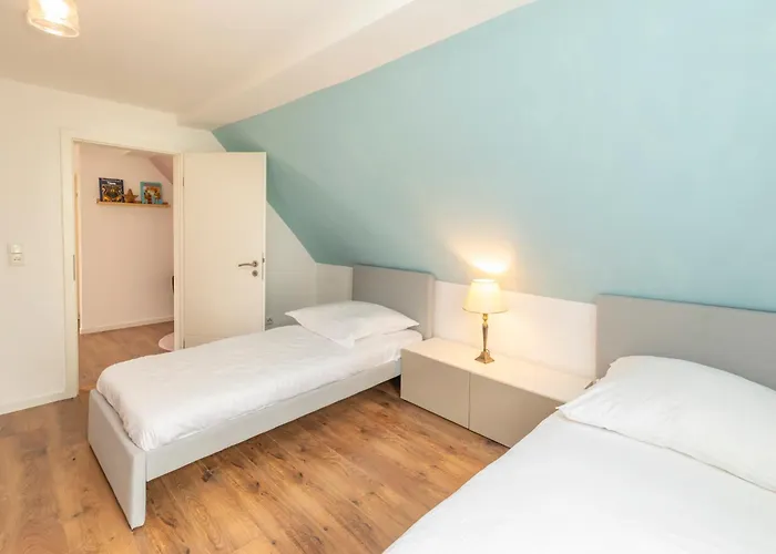 Ein Familie Haus In Zentrale Lage Дом отдыха *